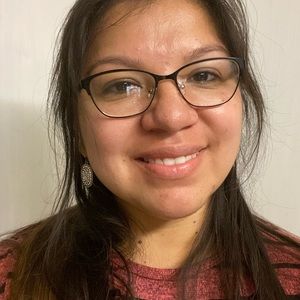 Meet your Posher, Cecelia